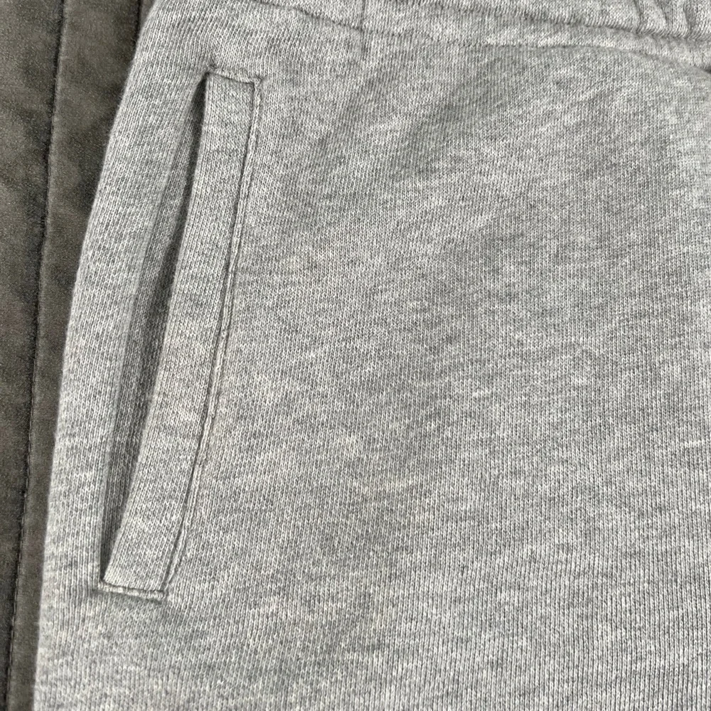 🛑SOLD🛑🐉GUCCI GARDEN EMBROIDERED SWEATPANTS🐉 - Picture 8 of 11